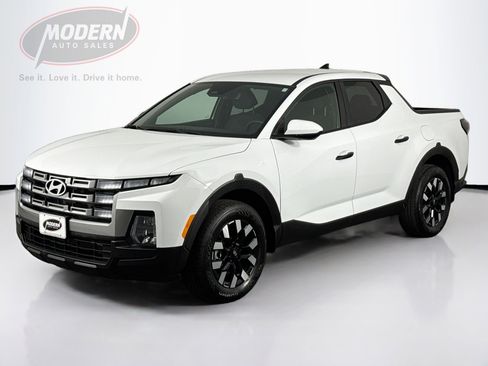 Used 2025 Hyundai Santa Cruz SE image 1