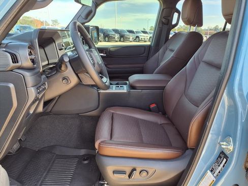 Used 2025 Toyota Land Cruiser image 19