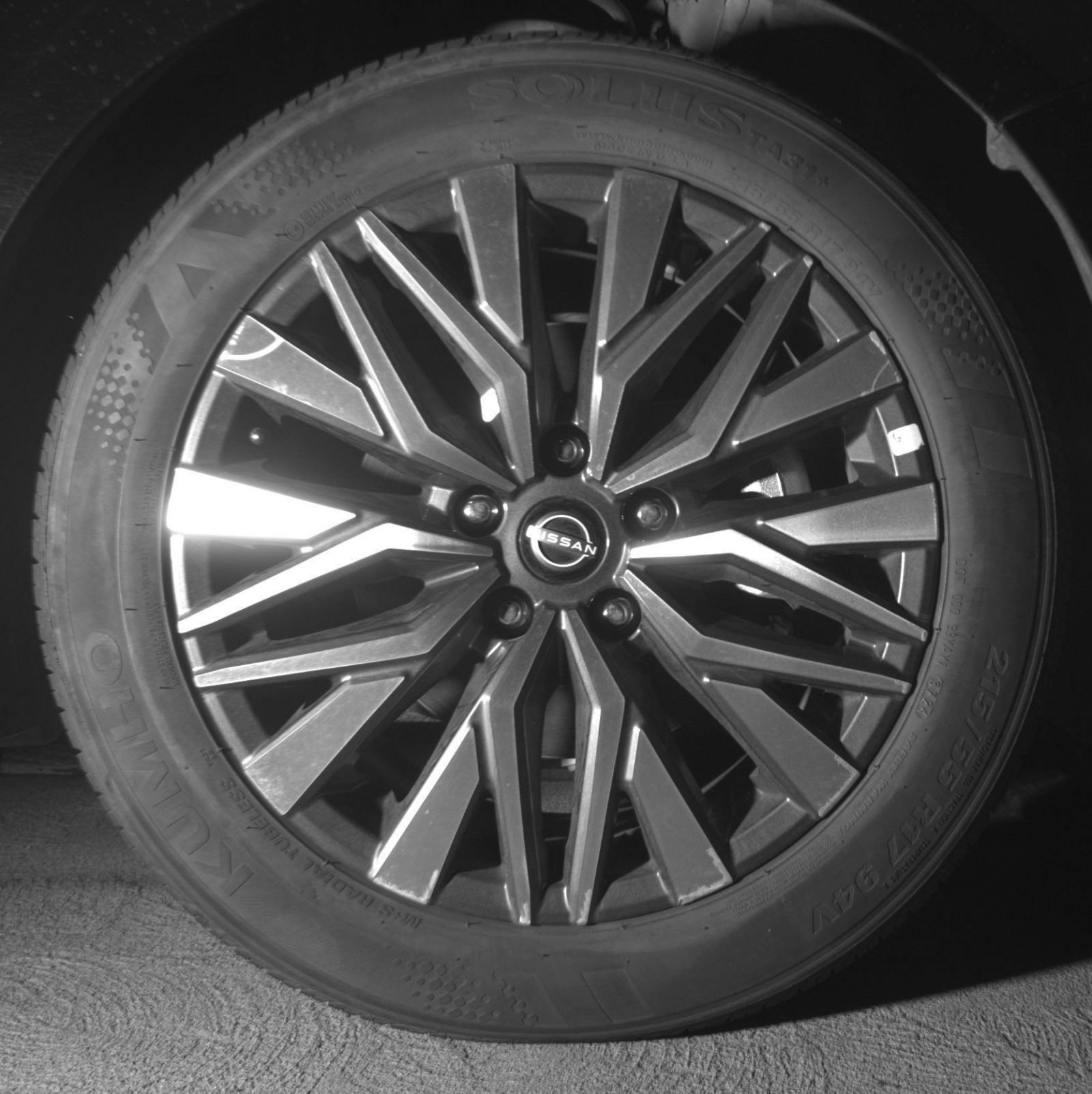 Used 2025 Nissan Altima 2.5 SV FWD image 15