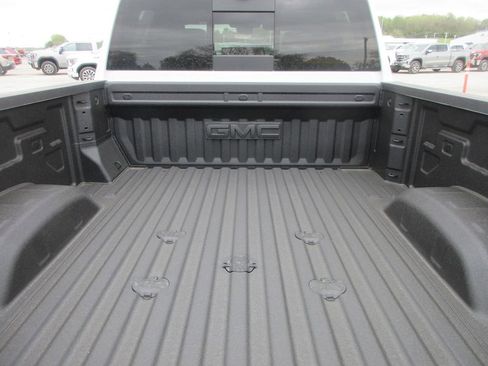 New 2026 GMC Sierra 2500 AT4 w/ AT4 Premium Plus Package AWD/4WD image 6