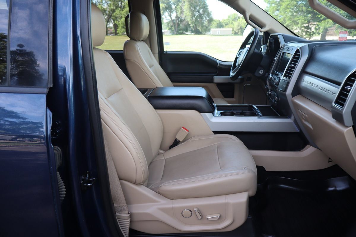 Used 2018 Ford F250 Lariat w/ Chrome Package AWD/4WD image 22