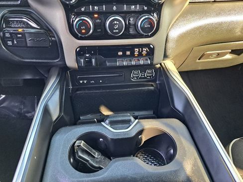 Used 2019 RAM 2500 Laramie image 37