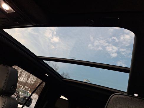 Certified 2023 GMC Yukon Denali image 15