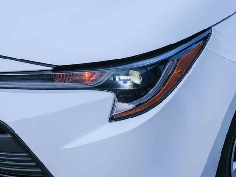 Certified 2024 Toyota Corolla LE FWD image 11