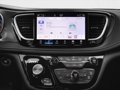 New 2026 Chrysler Pacifica Pinnacle image 7