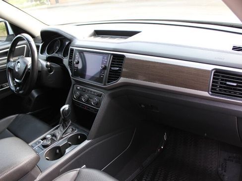 Used 2020 Volkswagen Atlas SE w/ Towing Package AWD/4WD image 18