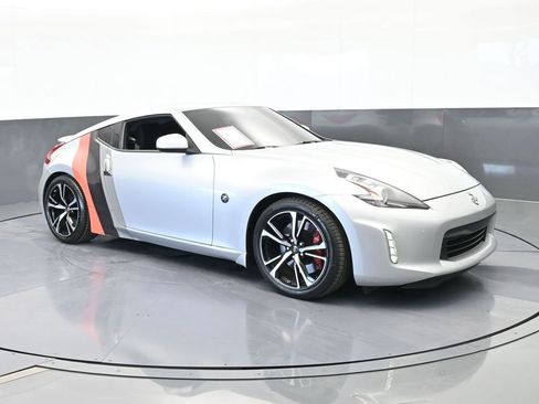 Used 2020 Nissan 370Z w/ Sport Package image 8