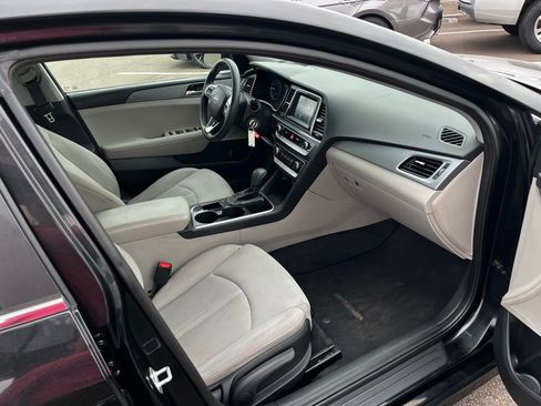 Used 2018 Hyundai Sonata SE image 40