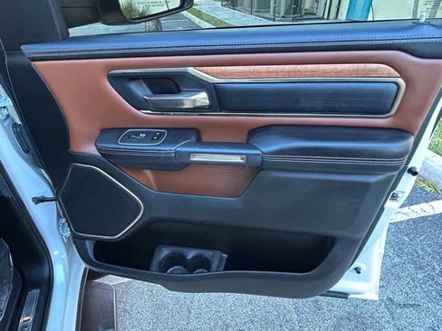 Certified 2022 RAM 1500 Limited image 33