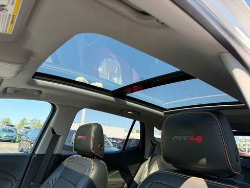 Used 2022 GMC Terrain AT4 w/ Infotainment Package II image 8