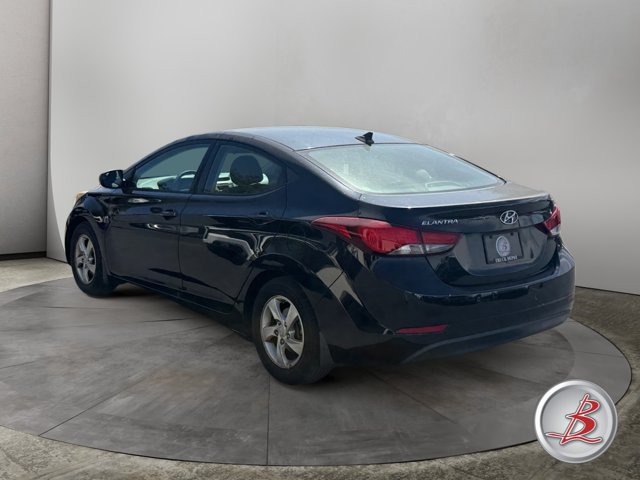 Used 2015 Hyundai Elantra SE FWD image 5