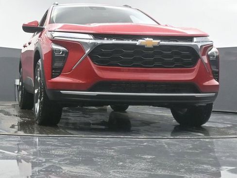 New 2026 Chevrolet Trax LT w/ LT Convenience Package image 3