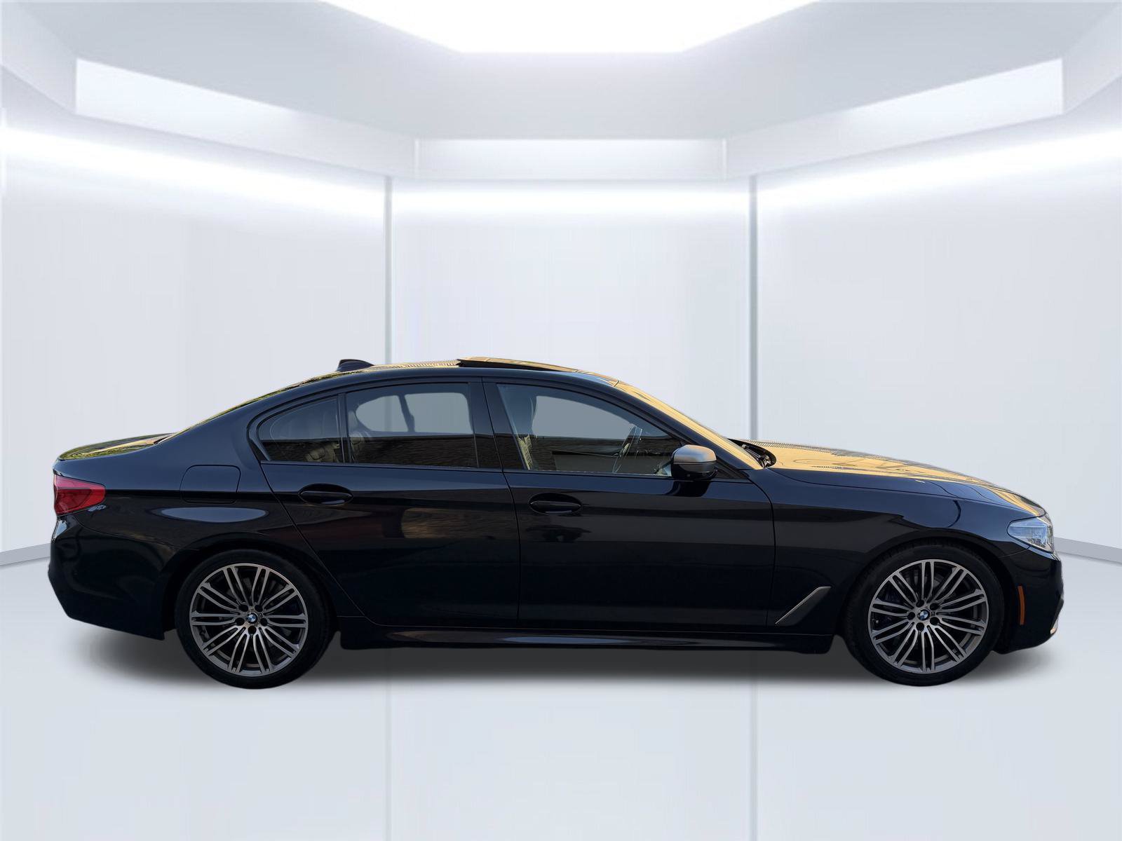Used 2019 BMW M550i xDrive AWD/4WD image 4
