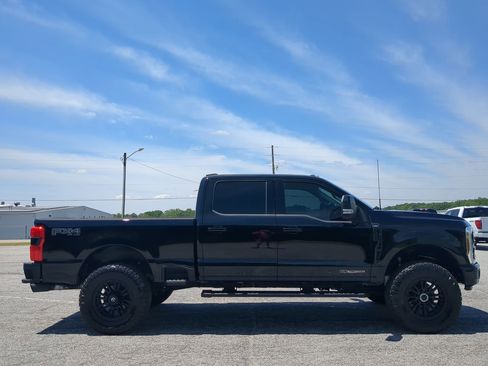 Used 2024 Ford F350 Lariat w/ Lariat Ultimate Package AWD/4WD image 1