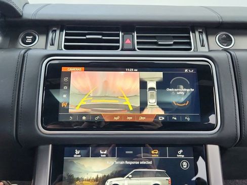 Used 2021 Land Rover Range Rover Autobiography Fifty Edition image 31