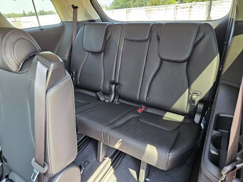 New 2027 Kia Carnival SX w/ Dark Edition Package FWD image 26