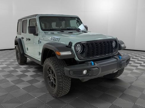 Used 2024 Jeep Wrangler Unlimited AWD/4WD image 7