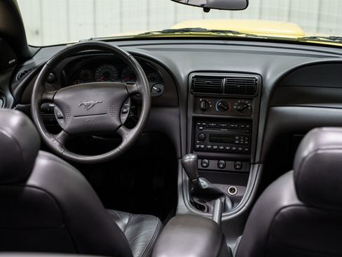 Used 2002 Ford Mustang GT Premium image 23