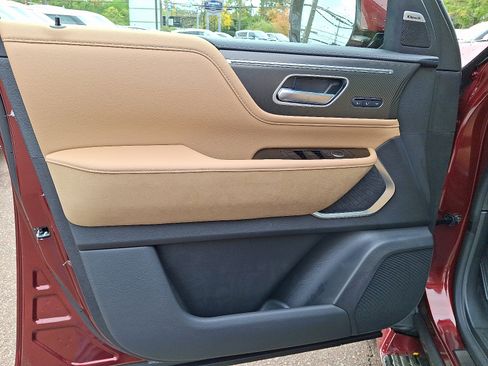 New 2026 INFINITI QX80 Luxe w/ Cargo Package image 9