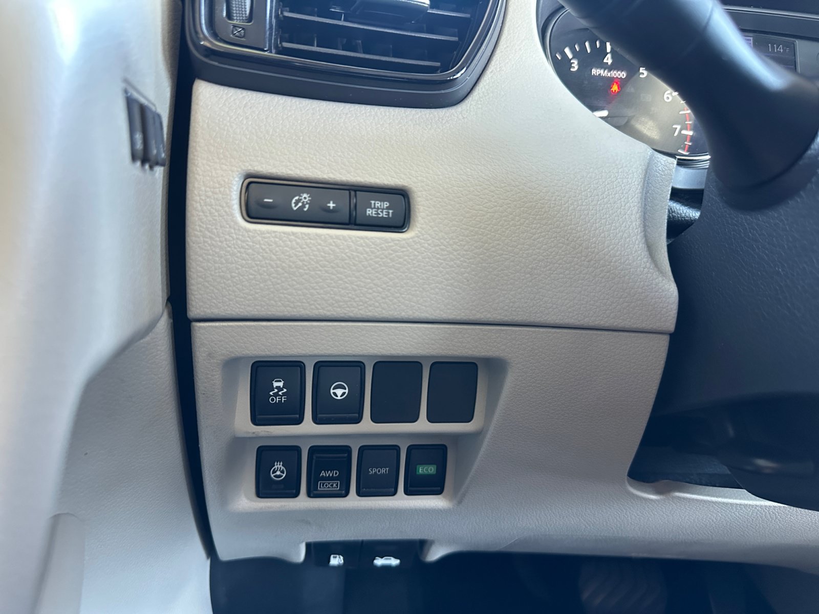 Used 2022 Nissan Rogue Sport SL w/ Premium Package AWD/4WD image 17
