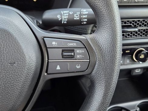 Certified 2025 Honda HR-V LX image 27