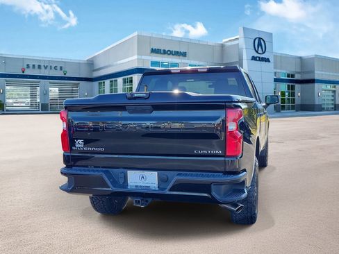 Used 2019 Chevrolet Silverado 1500 Custom Trail Boss w/ Custom Convenience Package image 6