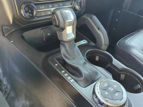 Used 2022 Ford Bronco Everglades image 11