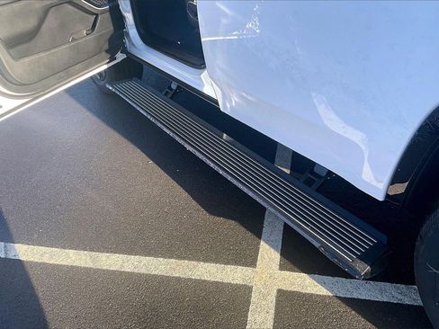 New 2026 Jeep Grand Wagoneer Limited w/ Premium Group II image 10