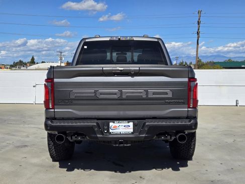 Used 2025 Ford F150 Raptor image 5
