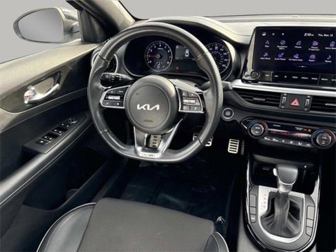 Used 2023 Kia Forte GT-Line w/ GT-Line Premium Package image 13