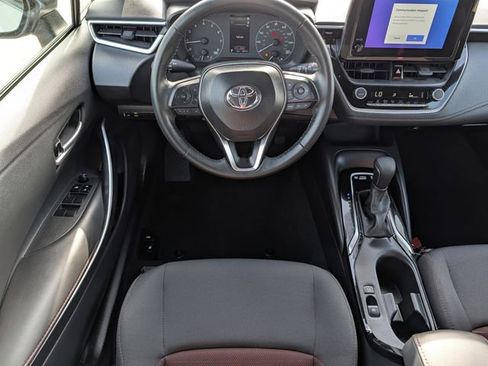 Used 2025 Toyota Corolla SE FWD image 11