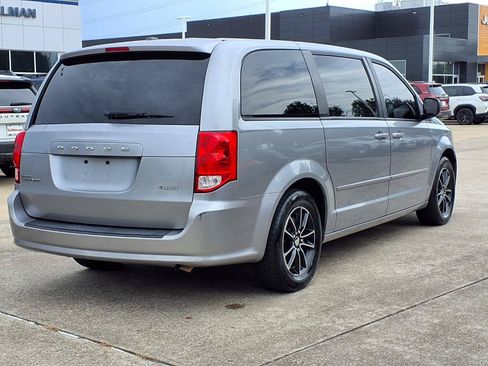 Used 2015 Dodge Grand Caravan SE w/ Quick Order Package 29E SE FWD image 24