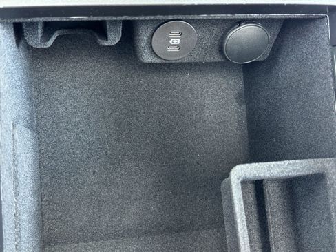 Used 2026 Lincoln Aviator AWD image 33