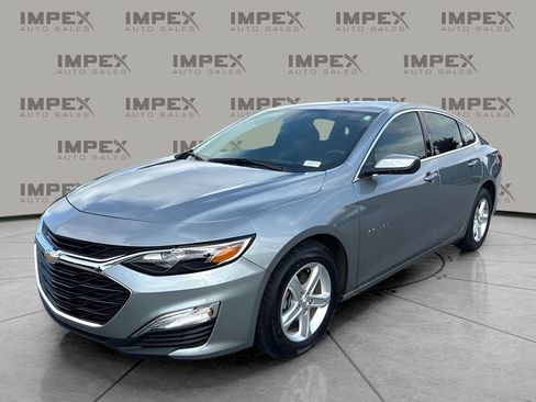 Used 2024 Chevrolet Malibu LS FWD image 1