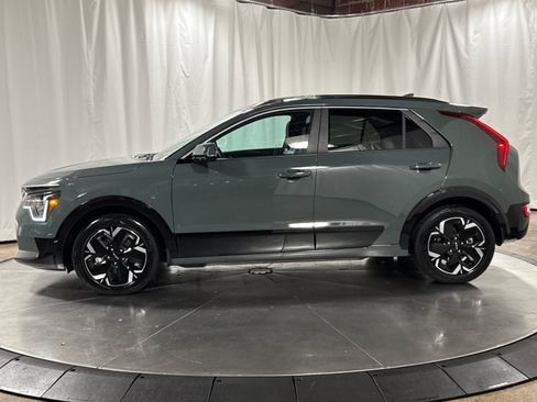 Certified 2023 Kia Niro Wind w/ Wind Preserve Package FWD image 14