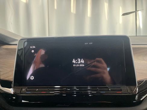 New 2026 Volkswagen Atlas SE image 15