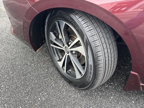 Used 2022 Nissan Sentra SV w/ Trunk Package image 27