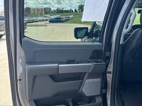 Used 2021 Ford F150 Lariat AWD/4WD image 13