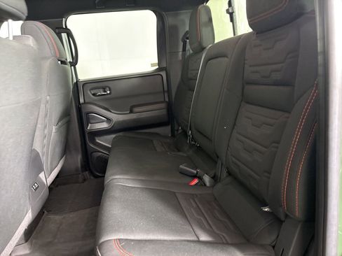 Used 2024 Nissan Frontier PRO-4X w/ Technology Package image 21