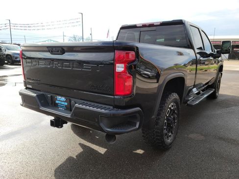 Used 2022 Chevrolet Silverado 2500 High Country image 4