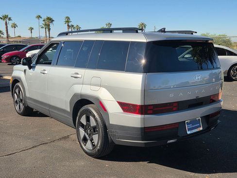 Certified 2025 Hyundai Santa Fe SEL image 8