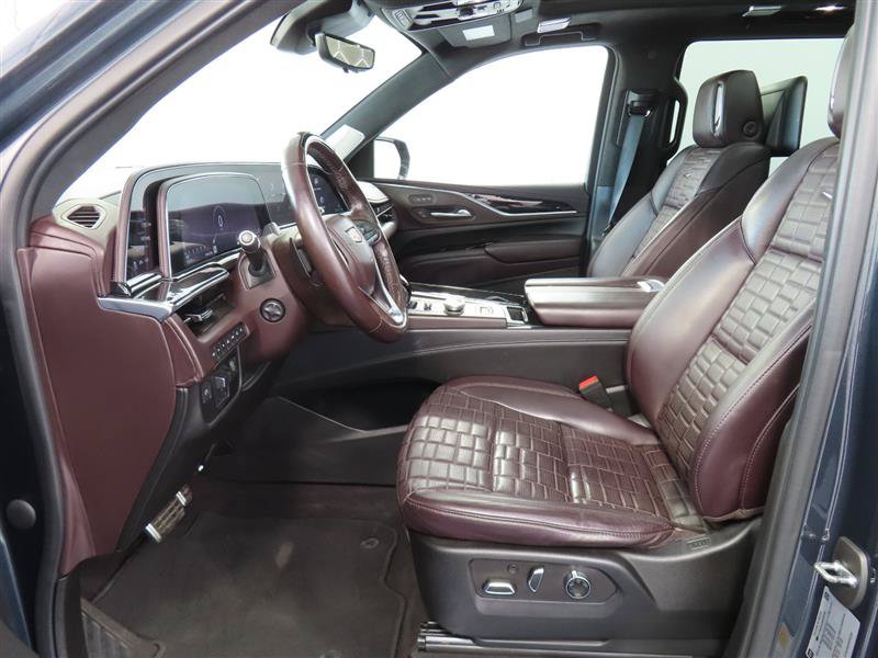 Used 2022 Cadillac Escalade Sport Platinum AWD/4WD image 19