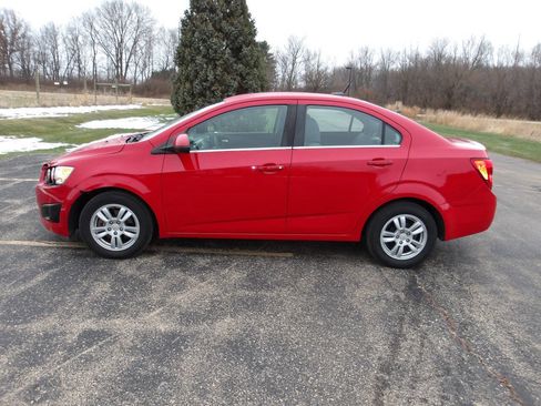 Used 2012 Chevrolet Sonic LT image 9