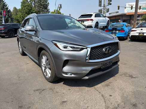Used 2020 INFINITI QX50 Luxe w/ Navigation Package AWD/4WD image 11