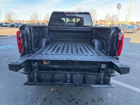 Used 2024 GMC Sierra 2500 Denali w/ Denali Reserve Package image 13