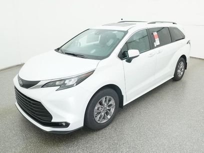 New 2026 Toyota Sienna XLE