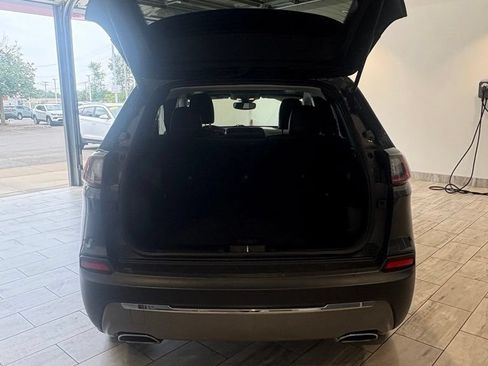 Used 2022 Jeep Cherokee Limited AWD/4WD image 7