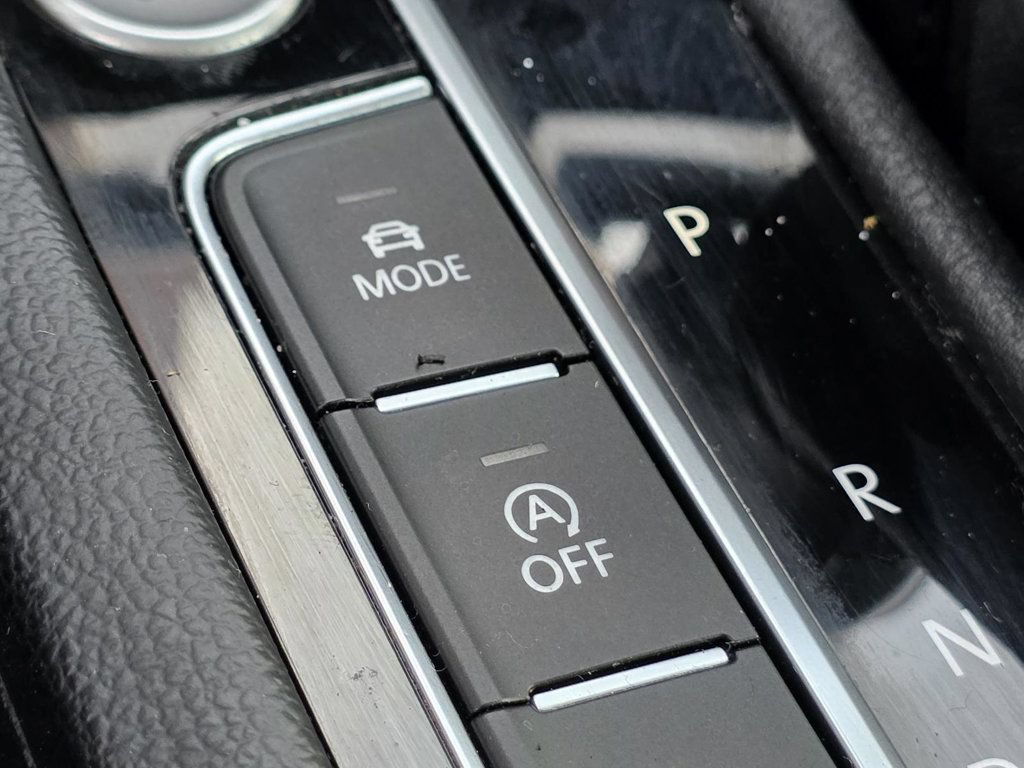 Used 2021 Volkswagen Arteon SE w/ Arteon MDO Package FWD image 19