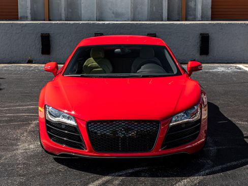 Used 2010 Audi R8 V10 image 16