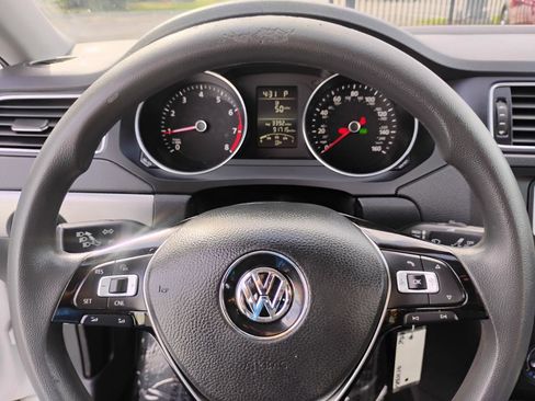 Used 2017 Volkswagen Jetta S FWD image 41